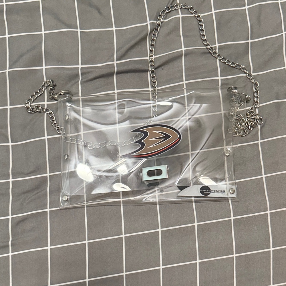 Clear Chain Shoulder Bag